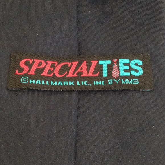 Hallmark Santa Claus and reindeer necktie. - Picture 4 of 7